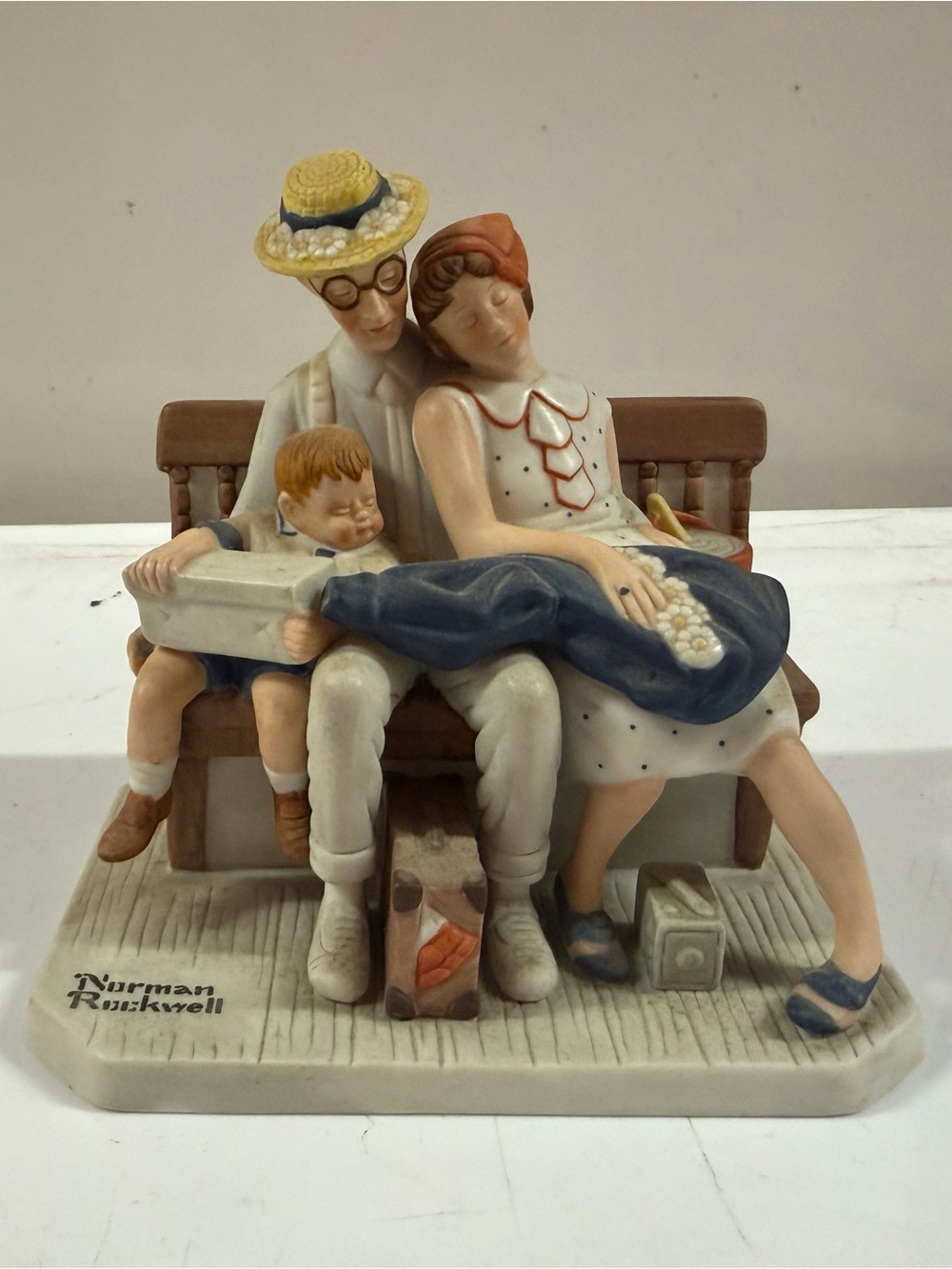 Vintage Norman Rockwell Figurine Danbury Mint Home From Vacation Series II